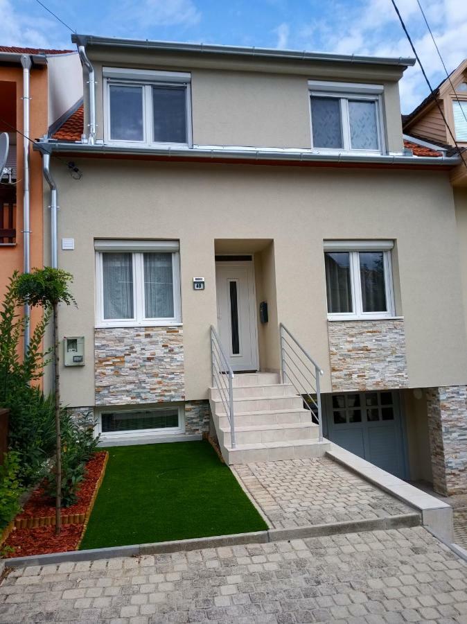 에게르 Valentina Apartman 아파트 외부 사진